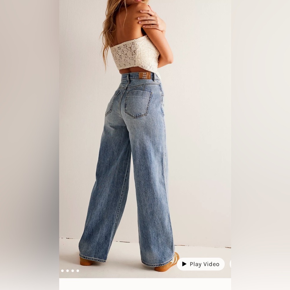 NEW Free People We The Free CRVY Gia Wide-Leg Jeans Light Wash Size 26/2 US $128 - Picture 2 of 15